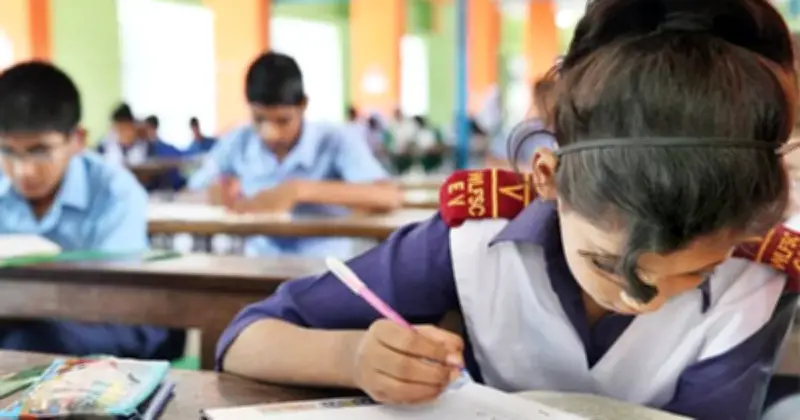 স্কুল ভর্তিতে লটারি পদ্ধতি বাতিল, কঠোর নজরদারির ঘোষণা শিক্ষামন্ত্রীর