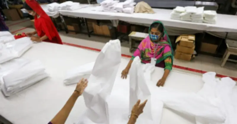 রপ্তানিকারকদের জন্য বাংলাদেশ ব্যাংকের নতুন সিদ্ধান্ত: সরাসরি ক্রেতার কাছে পাঠানো যাবে শিপিং ডকুমেন্ট