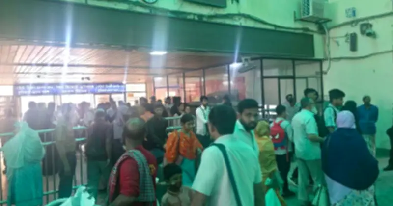 ঈদ সামনে রেখে চট্টগ্রামে ট্রেনে ঘরমুখো যাত্রা শুরু, স্টেশনে বাড়ছে ভিড়