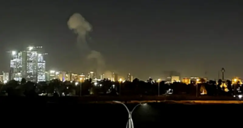 বাগদাদে মার্কিন দূতাবাসে তীব্র ড্রোন-রকেট হামলা, নিহত অন্তত দুই