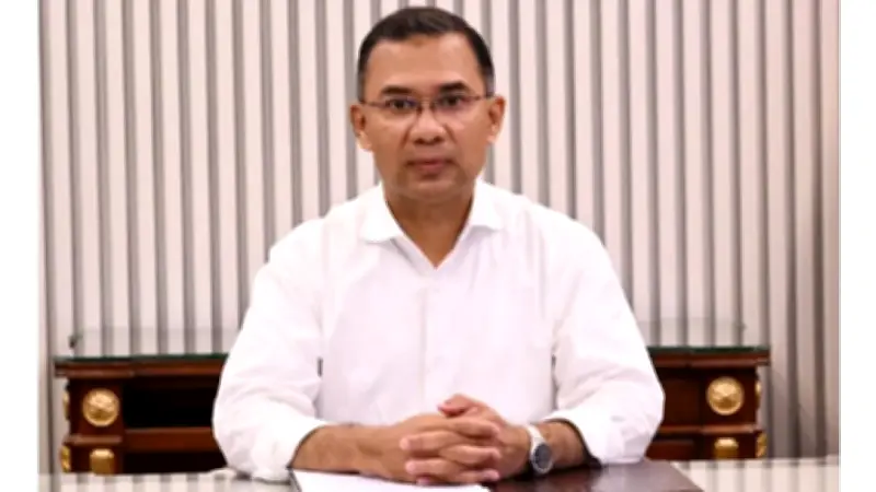 ঈদযাত্রায় নৌপথে জাহাজ বৃদ্ধি, কমলাপুরে উপচেপড়া ভিড়, হরমুজ প্রণালি অচলে তেল রপ্তানি কমেছে ৬০%