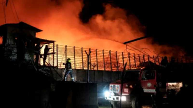 আফগানিস্তানে পাকিস্তানি হামলায় ৪০০ নিহত, প্রধানমন্ত্রীর ২৮ পদক্ষেপ ঘোষণা