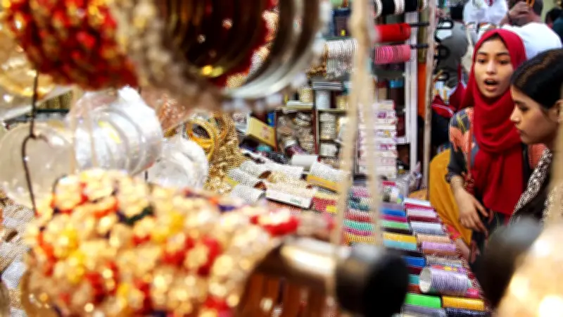 কলকাতার ঈদ বাজারে বাংলাদেশি পর্যটকের অনুপস্থিতিতে ব্যবসায় ভাটা