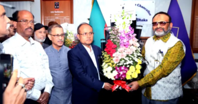 ঢাকা বিশ্ববিদ্যালয়ের নতুন ভিসি হিসেবে দায়িত্ব নিলেন অধ্যাপক ড. এবিএম ওবায়দুল ইসলাম