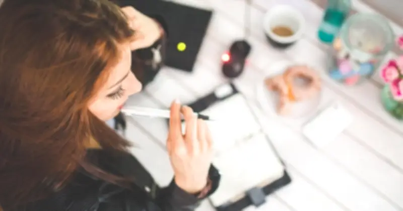 ‘কী হতো যদি…’ চিন্তা: মস্তিষ্কের সতর্ক বন্ধু নাকি উদ্বেগের কারণ?