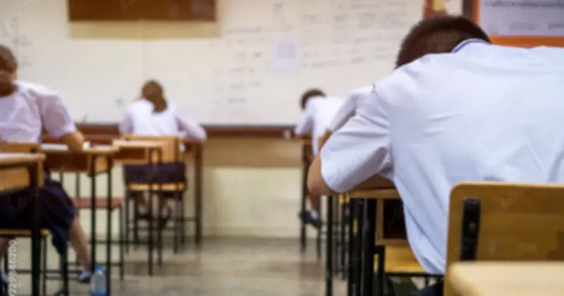 স্কুলে ভর্তি পরীক্ষা পুনরায় চালুর সিদ্ধান্তে উদ্বেগ, বিশেষজ্ঞরা বলছেন তা অসমতা বাড়াবে