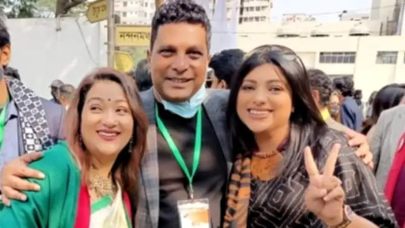 অভিনেতা শামস সুমনের মৃত্যুতে শোকস্তব্ধ অভিনয় জগৎ, সহকর্মীদের আবেগঘন স্মৃতিচারণ