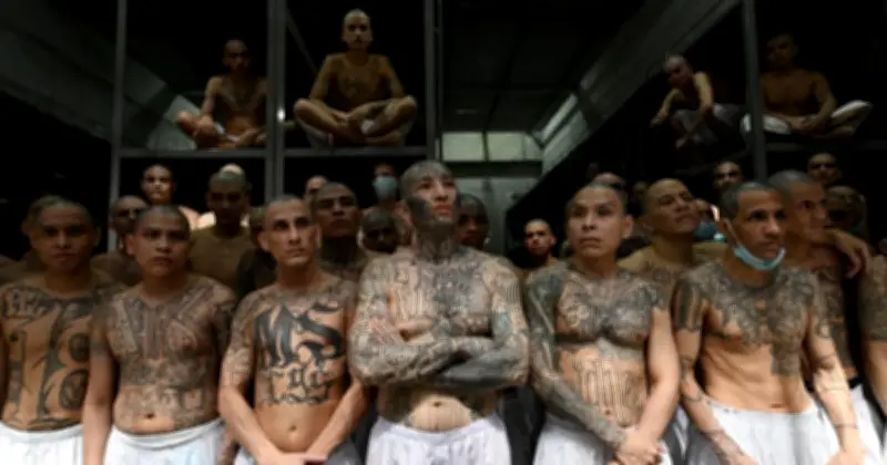 এল সালভাদরে বুকেলে প্রস্তাবিত সংবিধান সংশোধন পাস, যাবজ্জীবন কারাদণ্ডের অনুমোদন