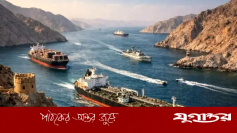 হরমুজ প্রণালিতে বাণিজ্যিক জাহাজ চলাচল দ্বিগুণ, ইরান মিত্র দেশগুলোর জন্য উন্মুক্ত রাখছে পথ