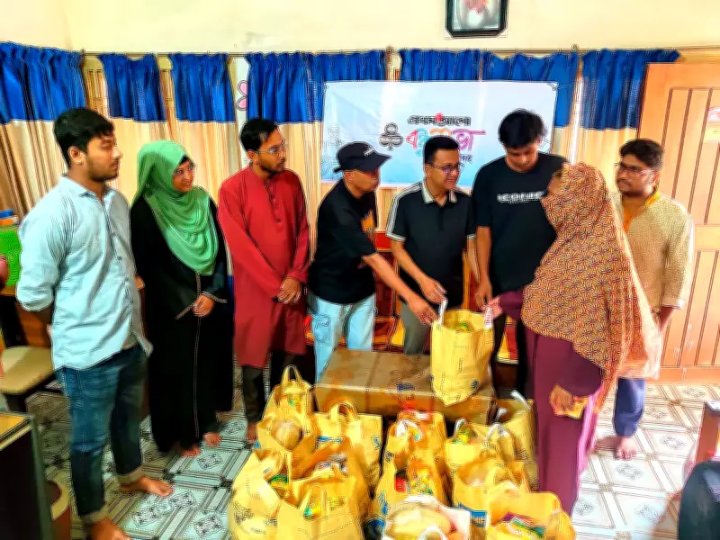 ঝিনাইদহ বন্ধুসভার 'সহমর্মিতার ঈদ' কর্মসূচি: শিশু ও পরিবারদের মাঝে আনন্দ বিতরণ