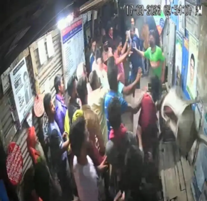 পটুয়াখালীতে খেয়াঘাট দখল: ইজারাদারের লোকজন মারধর, টাকা ছিনিয়ে নেওয়ার অভিযোগ