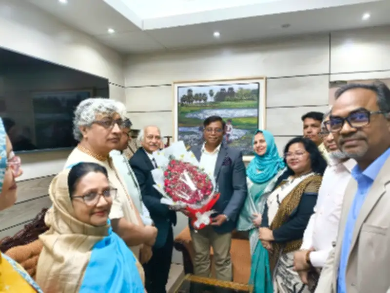 অধ্যাপক মামুন আহমেদ ইউজিসির নতুন চেয়ারম্যান হিসেবে দায়িত্ব গ্রহণ করেছেন