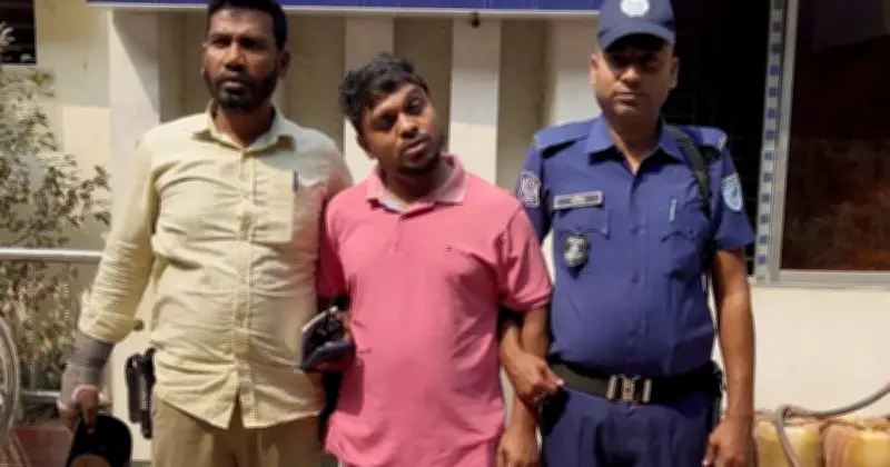 নারায়ণগঞ্জের রূপগঞ্জে পুলিশের উপর হামলাসহ ১২ মামলার আসামি ফয়সাল গ্রেপ্তার