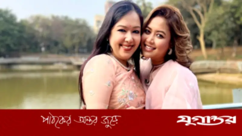 রুমিন ফারহানার সঙ্গে ভাবনার ফেসবুক পোস্ট: 'আমরা কি করছি একসাথে?'