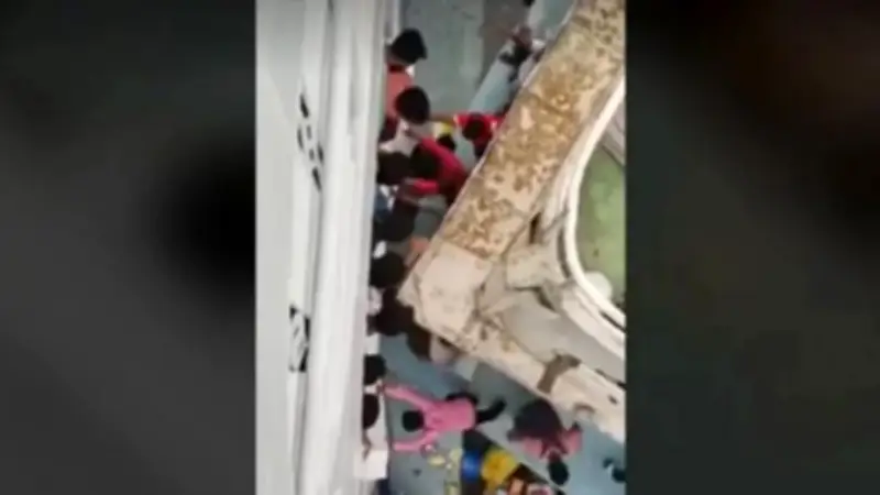 দুর্ঘটনা, টোল আদায় ও মানবিক সহায়তায় ঈদের দিনের মিশ্র চিত্র