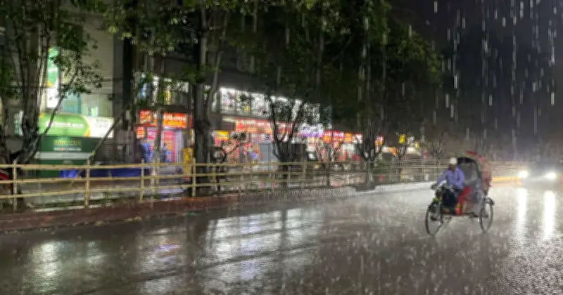 ইফতারের পর রাজধানীতে কালবৈশাখী ঝড় ও বৃষ্টি, আবহাওয়া অফিসের পূর্বাভাস