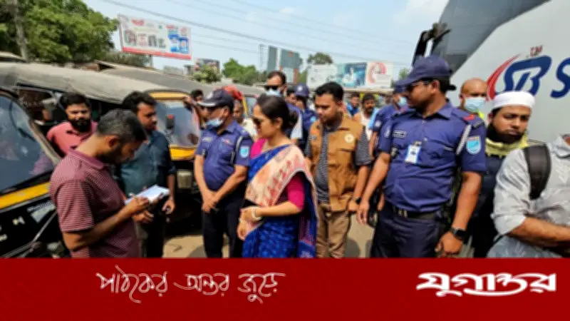 গোয়ালন্দে ইউএনওকে যাত্রী ভেবে অতিরিক্ত ভাড়া দাবি, দুই মাহেন্দ্র চালক জরিমানা