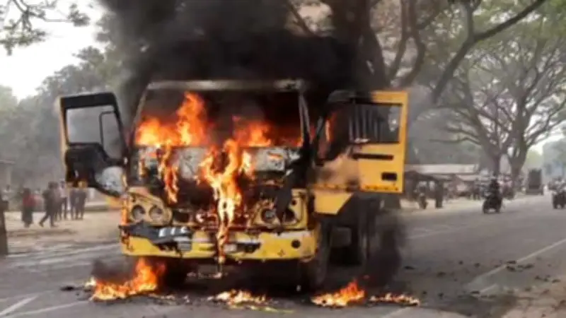 ঈদযাত্রায় দুর্ঘটনা ও সহায়তা: রাজধানীসহ দেশে মৃত্যু ও ত্রাণ কার্যক্রম