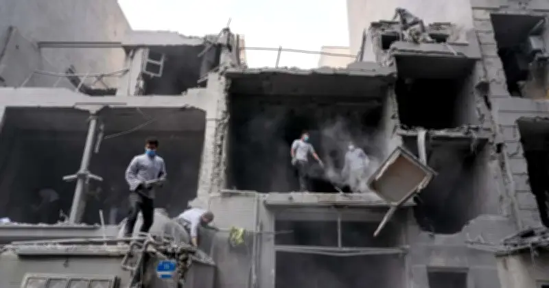 ইসরায়েলের টার্গেটেড হামলায় ইরানের শীর্ষ নিরাপত্তা কর্মকর্তা নিহত, আতঙ্কে পুলিশ