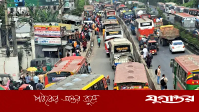 ঈদে গাজীপুরে তীব্র যানজট, চন্দ্রা-ত্রিমোড়ে ১২ কিলোমিটার জ্যাম