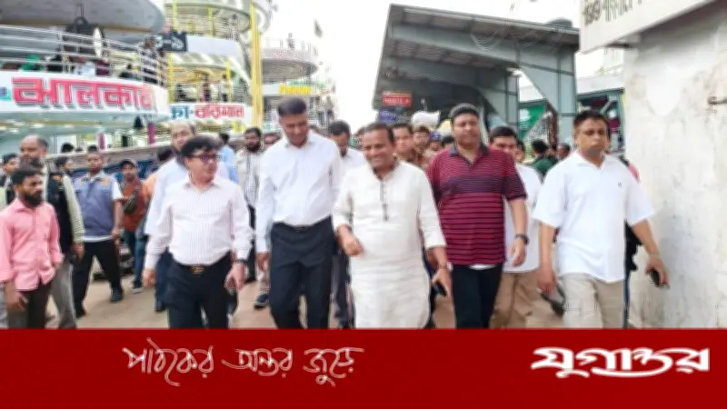 ঈদযাত্রায় সদরঘাটে প্রাণের স্পন্দন, নৌপথে স্বস্তিময় ভ্রমণ