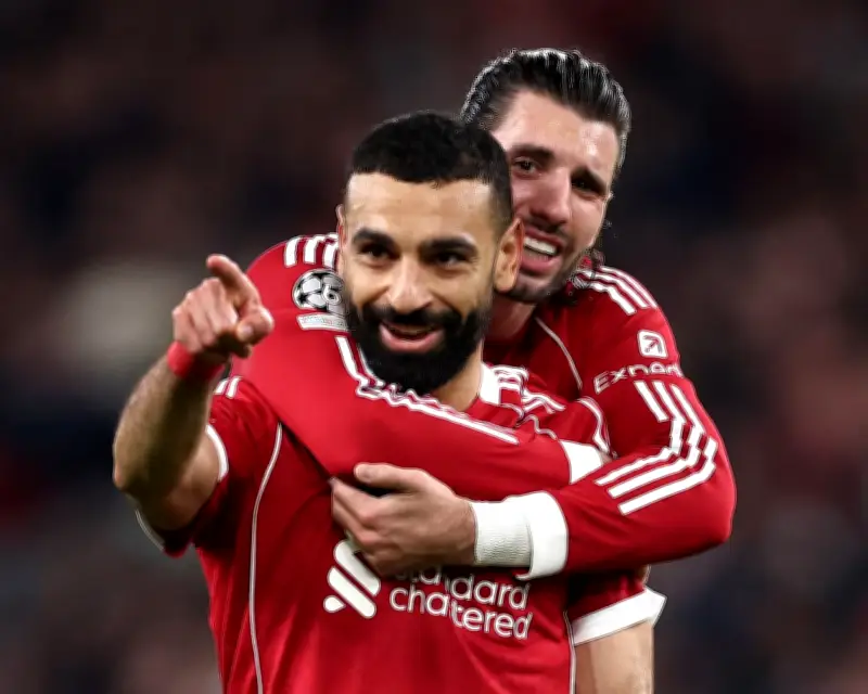 সালাহর পেনাল্টি মিস, তবু লিভারপুলের ৪-০ জয়ে চ্যাম্পিয়নস লিগ কোয়ার্টার ফাইনালে উত্তরণ