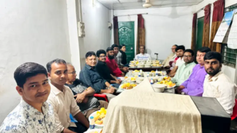 ফরিদপুর বন্ধুসভার ইফতার মাহফিলে সুধীজনের সমাবেশ, সম্প্রীতি ও ভ্রাতৃত্বের আহ্বান