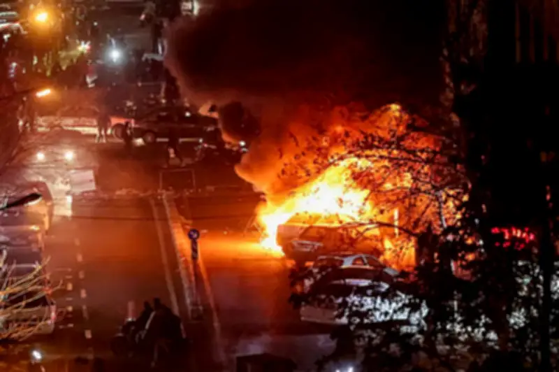 ইরানে বিক্ষোভের সময় পুলিশ হত্যার দায়ে তিন ব্যক্তির মৃত্যুদণ্ড কার্যকর