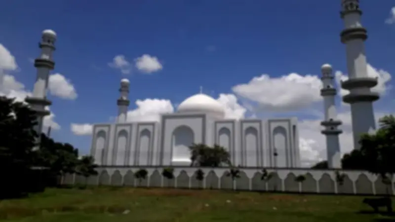 গাজীপুরে ঈদ জামাত ও যানজট: আটরশি-চন্দ্রপাড়া দরবারে বৃহত্তম সমাবেশ, মহাসড়কে তীব্র দুর্ভোগ