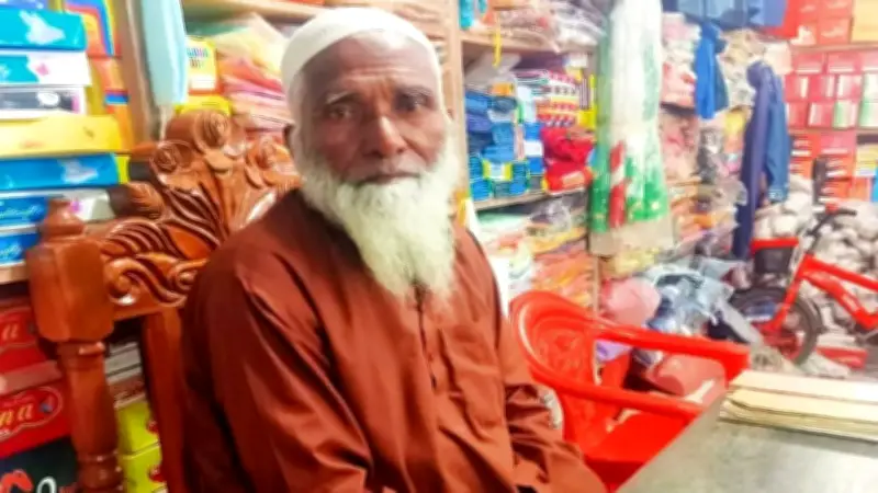 চোর সন্দেহে বৃদ্ধকে গাছের সাথে বেধে নির্যাতন, পথে মৃত্যু: পিএসএলে খেলার ছাড়পত্র পেলেন পাঁচ ক্রিকেটার