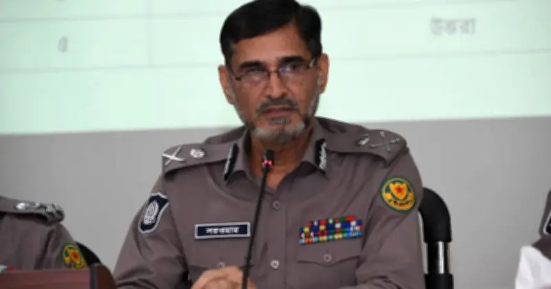 ঈদুল ফিতরে ঢাকায় সর্বোচ্চ নিরাপত্তা: জাতীয় ঈদগাহে ৩৫ হাজার মুসল্লির সমাগম