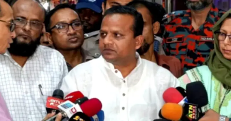 সদরঘাট লঞ্চ দুর্ঘটনা পরিদর্শন: প্রতিমন্ত্রী রাজিব আহসানের কঠোর হুঁশিয়ারি