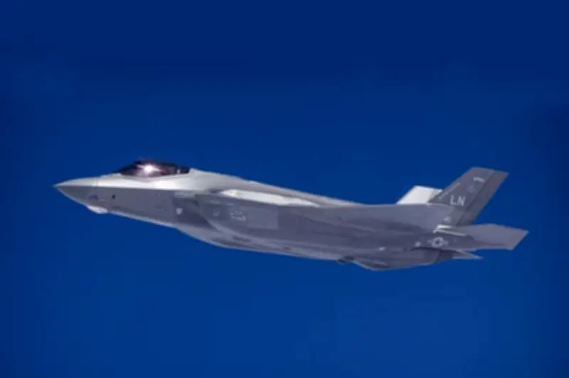 ইরানের গোলায় মার্কিন এফ-৩৫ যুদ্ধবিমান ক্ষতিগ্রস্ত, মধ্যপ্রাচ্যে জরুরি অবতরণ