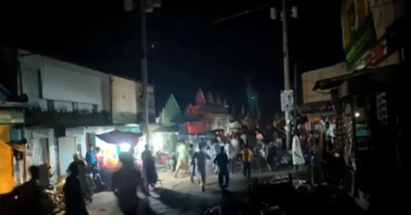 নাটোরে বিএনপির দুই গ্রুপের সংঘর্ষে পুলিশ কর্মকর্তা গুরুতর আহত