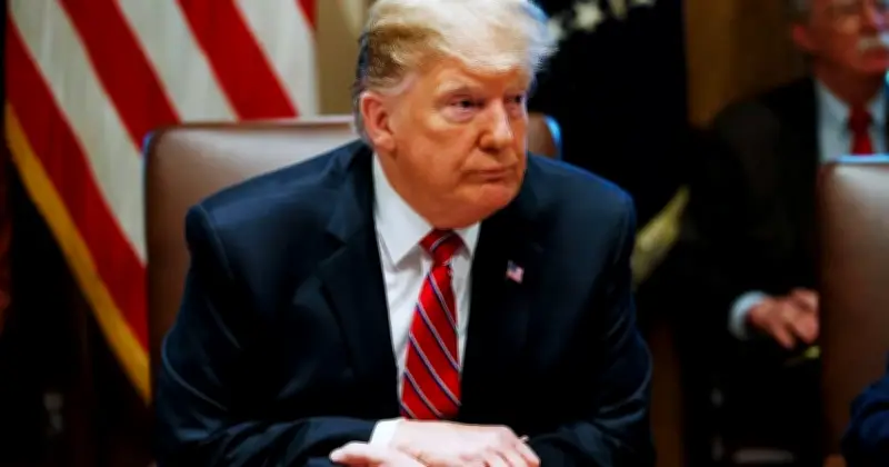 ট্রাম্প ইরান যুদ্ধ থেকে বেরোনোর পথ খুঁজছেন, বিশ্লেষকের দাবি