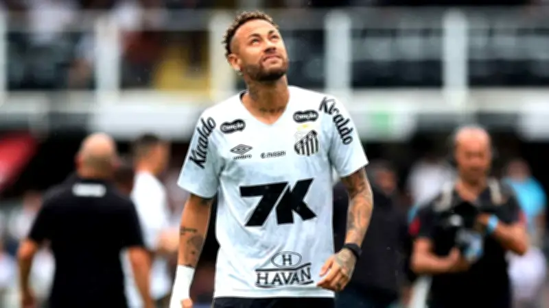 ব্রাজিল দলে নেইমারের ক্ষোভ, ট্রাম্পের মধ্যপ্রাচ্য নীতি ও বাংলাদেশের ঈদ উদযাপন