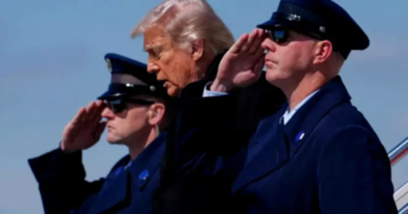 ইরানে যুদ্ধের ১৯তম দিনে ট্রাম্পের সামনে কঠিন প্রশ্ন: ইউরেনিয়াম জব্দে স্থলসেনা মোতায়েন?