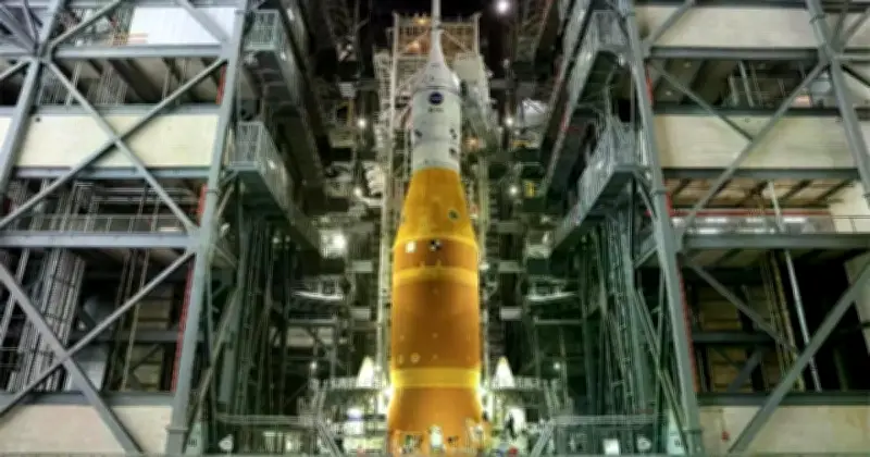 চাঁদের দিকে যাত্রার আগে ফ্লোরিডায় ফিরল নাসার বিশাল রকেট ও মহাকাশযান