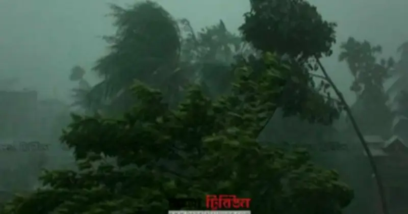 কালবৈশাখী ঝড়ে রাজধানীসহ দেশের বিভিন্ন অঞ্চলে প্রভাব, আবহাওয়া অধিদফতরের সতর্কতা