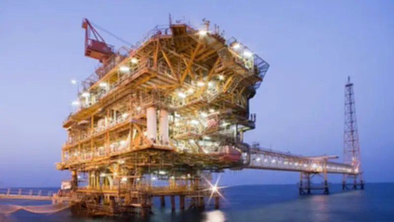 ইসরায়েল-ইরান সংঘাতে জ্বলছে পার্স গ্যাসক্ষেত্র, পাল্টা হামলায় উত্তাল উপসাগর