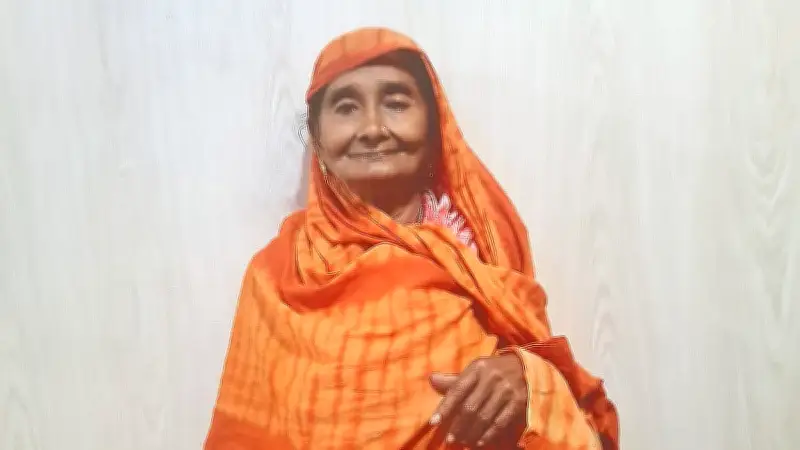 অর্থসংকটে কাঙালিনী সুফিয়া, চ্যানেল আইয়ের এমডি ফরিদুর রেজা সাগরের সহায়তায় পেলেন এক লাখ টাকা