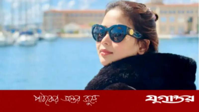 ভাবনা: 'আমি শুধু একজন শিল্পী, রাজনৈতিক ট্যাগে লাভ নেই'