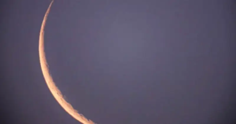 শাওয়াল মাসের চাঁদ দেখা গেছে, শনিবার দেশজুড়ে ঈদ-উল-ফিতর উদযাপন