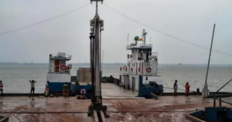 ঈদুল ফিতরে দৌলতদিয়া-পাটুরিয়া ঘাটে যাত্রী শূন্য, ফেরত যাত্রীদের জন্য সতর্কতা