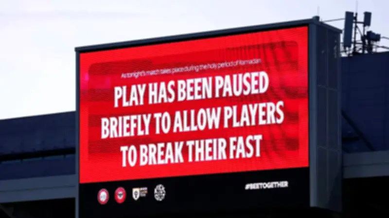 ইউরোপীয় ফুটবলে রমজান: ইফতারের বিরতি এখন নিয়মিত প্রথা