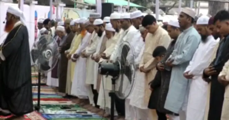 টাঙ্গাইলে ১২ উপজেলার ১,৭৫১ ঈদগাহে ঈদুল ফিতরের নামাজ অনুষ্ঠিত