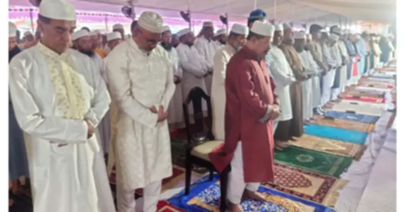 বরিশালে ৪২৮ মসজিদ ও ঈদগাহে ঈদ জামাত, প্রধান জামাত হেমায়েত উদ্দীন কেন্দ্রীয় ঈদগাহে