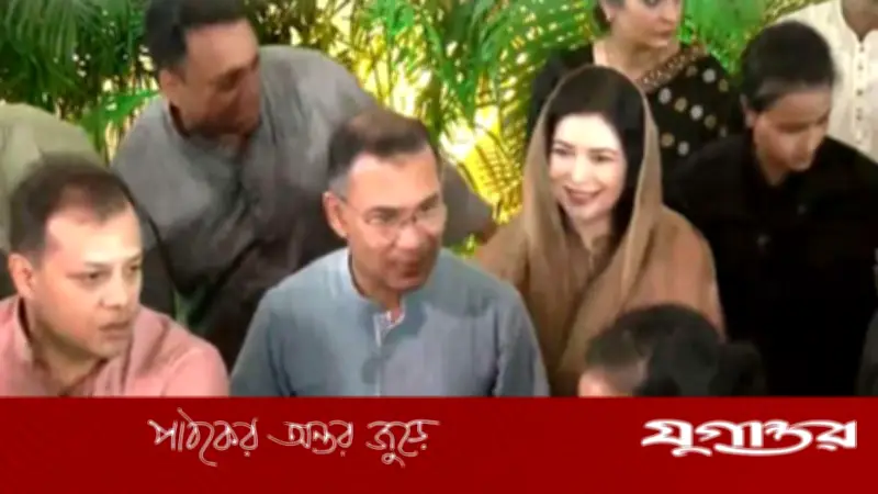 ঈদে প্রধানমন্ত্রী তারেক রহমানের শুভেচ্ছা বিনিময় ও পিতামাতার কবর জিয়ারত