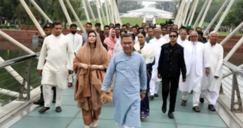 ঈদুল ফিতরে প্রধানমন্ত্রী তারেক রহমানের পিতা-মাতার কবর জিয়ারত ও শ্রদ্ধা নিবেদন