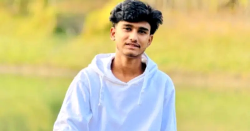 চুয়াডাঙ্গায় ঈদের দিন মোটরসাইকেল দুর্ঘটনায় এক যুবক নিহত, আহত আরেকজন